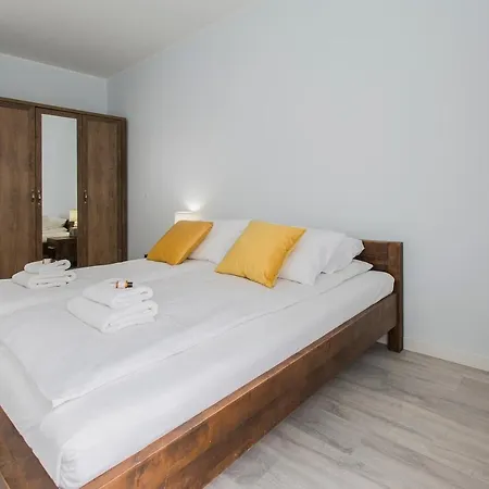 Break Rajska 8 Aparthotel 4*