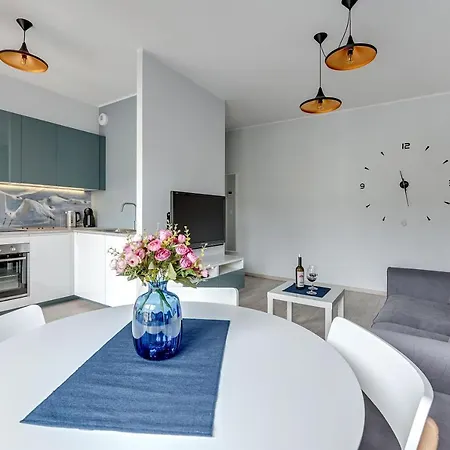 Break Rajska 8 Aparthotel 4*