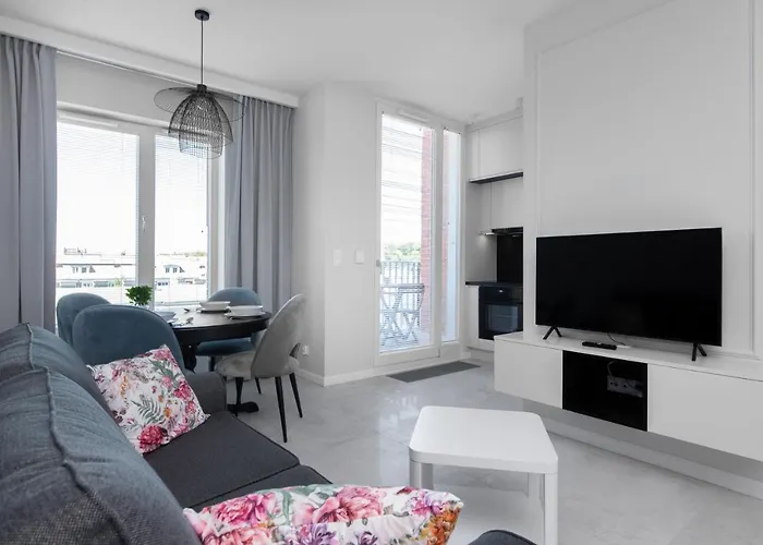 Break Rajska 8 アパートホテル